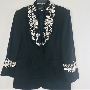 Vtg The Icing black & white embroidered blazer.